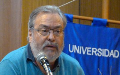 Prof. Eugenio Aspillaga, Director del Depto. de Antropología.