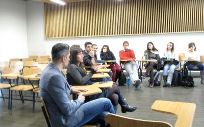 Estudiantes y académicos conversaron abiertamente de las visiones que cada uno tiene del psicólogo de la Universidad de Chile 